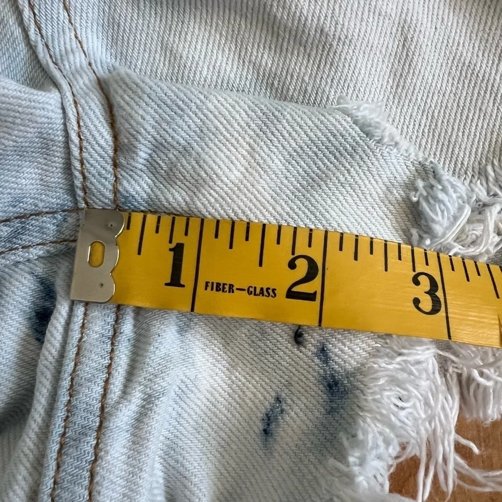 Zara Blue and White Tie Dye Distressed Jean Shorts High Waisted sz 4